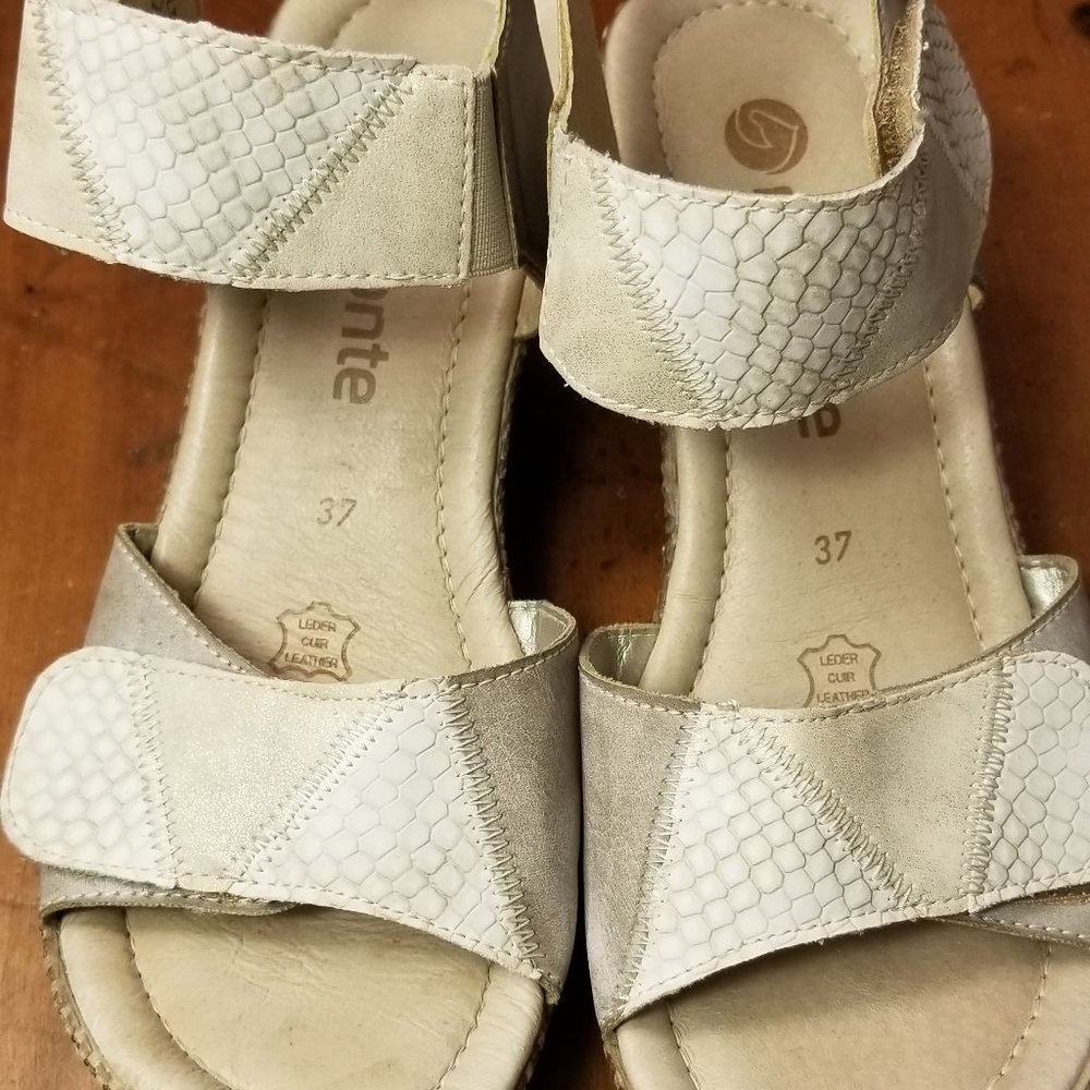 Remonte Beige & White Sandals -- 2 3/4" wedge heels & velcro closures